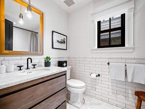 72 Chudleigh Ave, Toronto, ON - Indoor Photo Showing Bathroom