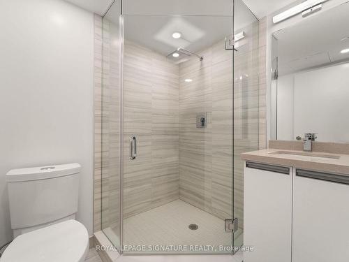 219-160 Kingsway Cres, Toronto, ON - Indoor Photo Showing Bathroom