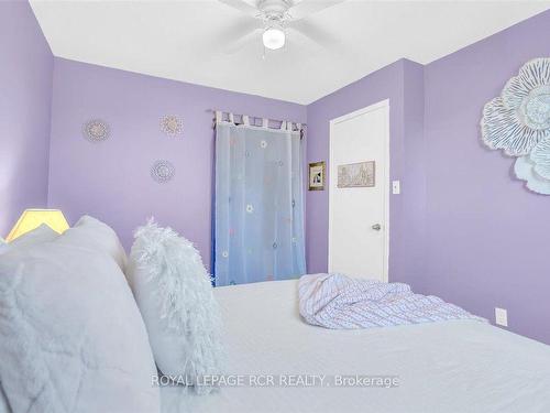 356 Lisa Marie Dr, Orangeville, ON - Indoor Photo Showing Bedroom