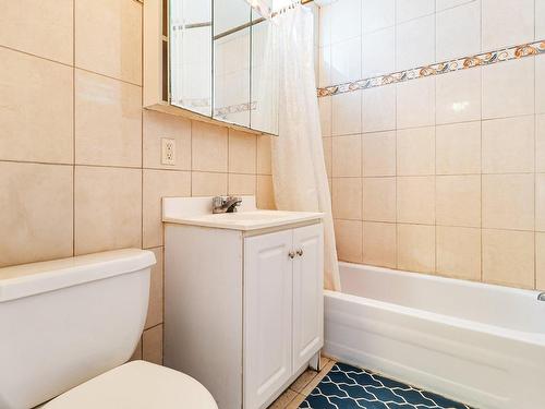 Bathroom - 8495  - 8499 Rue Birnam, Montréal (Villeray/Saint-Michel/Parc-Extension), QC - Indoor Photo Showing Bathroom