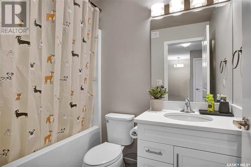 161 Codette Lane, Martensville, SK - Indoor Photo Showing Bathroom