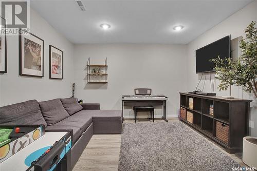 161 Codette Lane, Martensville, SK - Indoor Photo Showing Living Room