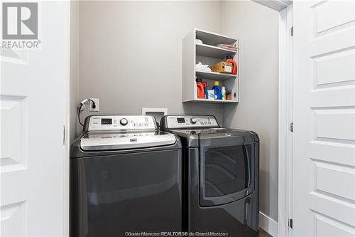 325 Pointe-A-Nicet, Grand-Barachois, NB - Indoor Photo Showing Laundry Room