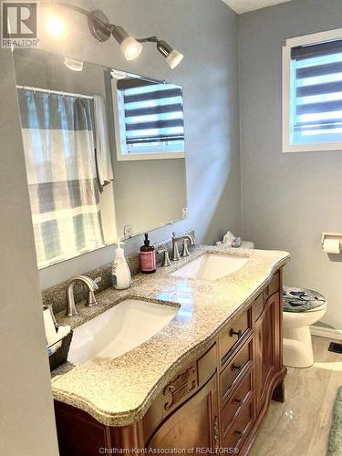 14468 Talbot Line Trail, Chatham-Kent, ON - Indoor Photo Showing Bathroom