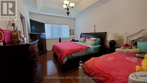 38 Brookfam Street E, Richmond Hill, ON - Indoor Photo Showing Bedroom