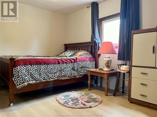 211 Sandys Street, Chatham, ON - Indoor Photo Showing Bedroom