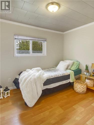 15959 Highway 540, Burpee And Mills, ON - Indoor Photo Showing Bedroom