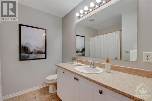 78 Hawktree Ridge, Ottawa, ON - Indoor Photo Showing Bathroom