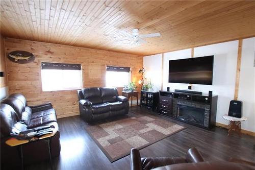 12 Red Deer River Road, Swan River, MB - Indoor Photo Showing Living Room