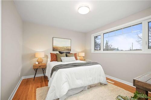 477 Winchester Street, Winnipeg, MB - Indoor Photo Showing Bedroom