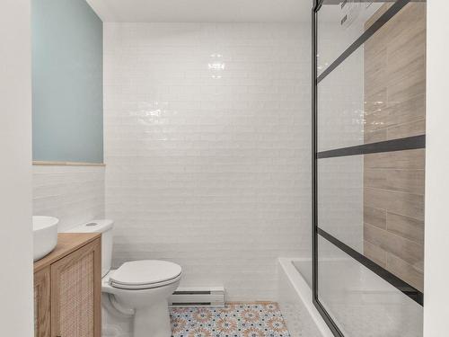 Salle de bains - 2-6633 29E Avenue, Montréal (Rosemont/La Petite-Patrie), QC - Indoor Photo Showing Bathroom