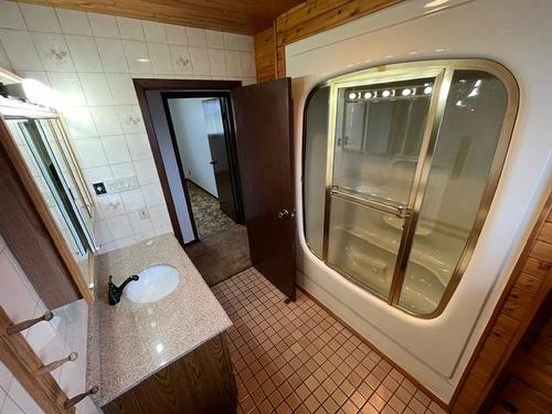367 Hallam Street, Thunder Bay, ON - Indoor Photo Showing Bathroom