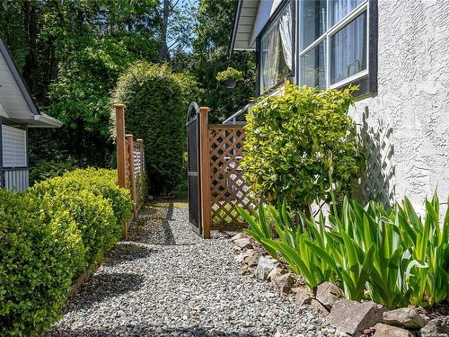 3446 Arbutus Dr South, Cobble Hill, BC - Outdoor