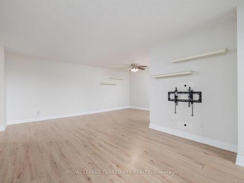 103-44 Falby Crt, Ajax, ON - Indoor Photo Showing Other Room