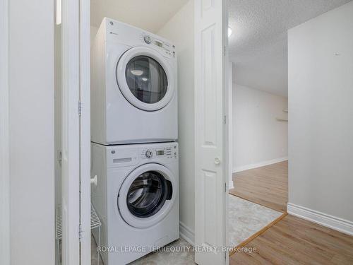 103-44 Falby Crt, Ajax, ON - Indoor Photo Showing Laundry Room