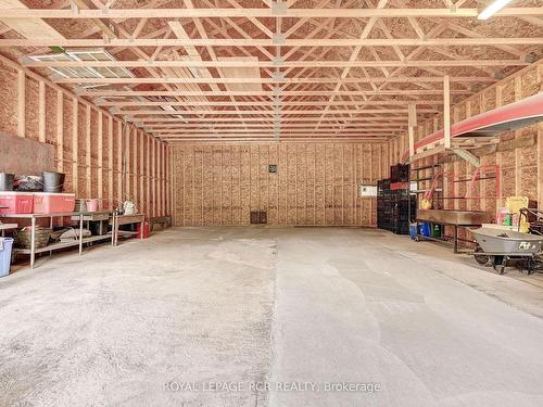 205066 County Rd 109, East Garafraxa, ON - Indoor Photo Showing Garage