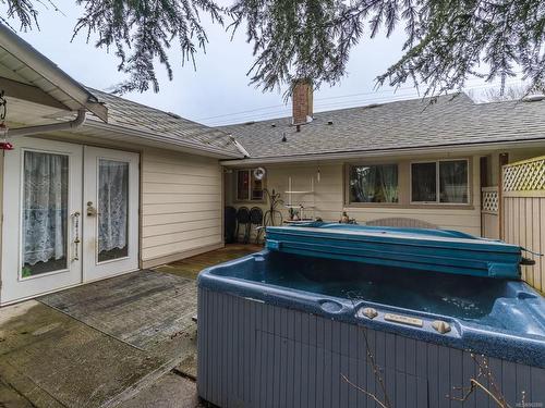 217 Howard Ave, Nanaimo, BC - Outdoor With Deck Patio Veranda With Exterior