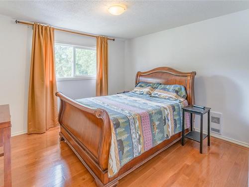 66 Roberta Rd West, Nanaimo, BC - Indoor Photo Showing Bedroom