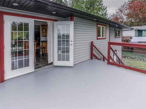 66 Roberta Rd West, Nanaimo, BC - Outdoor With Deck Patio Veranda With Exterior