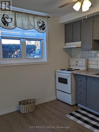 112 - 80 Grier Street, Belleville, ON - Indoor Photo Showing Kitchen