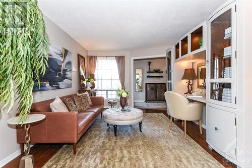 1831 Belval Crescent Unit#1, Ottawa, ON - Indoor Photo Showing Living Room