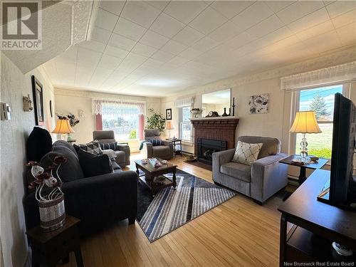 3413 Route 127, Bayside, NB - Indoor Photo Showing Living Room