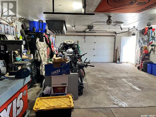 130 Main Street, Martensville, SK - Indoor Photo Showing Garage