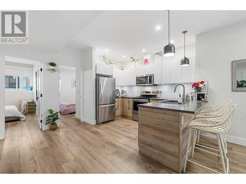 2838 Copper Ridge Drive, West Kelowna, BC - Indoor Photo Showing Kitchen With Upgraded Kitchen