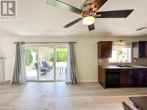 3832 Glen Canyon Drive Lot# Sl2, West Kelowna, BC - Indoor Photo Showing Kitchen With Double Sink