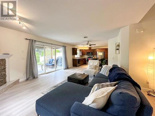 3832 Glen Canyon Drive Lot# Sl2, West Kelowna, BC - Indoor Photo Showing Living Room With Fireplace