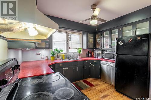 2047 Winnipeg Street, Regina, SK - Indoor Photo Showing Kitchen With Double Sink