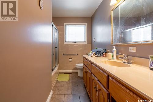 2047 Winnipeg Street, Regina, SK - Indoor Photo Showing Bathroom