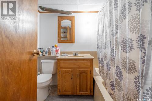 2047 Winnipeg Street, Regina, SK - Indoor Photo Showing Bathroom