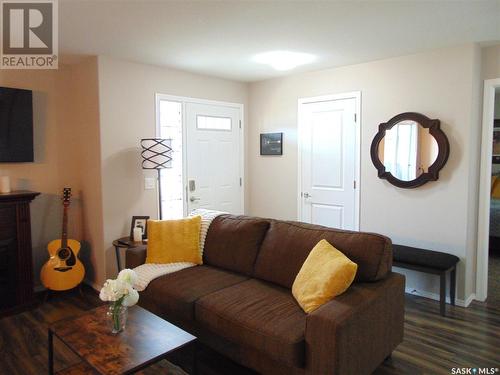 212 100 Chaparral Boulevard, Martensville, SK - Indoor Photo Showing Living Room