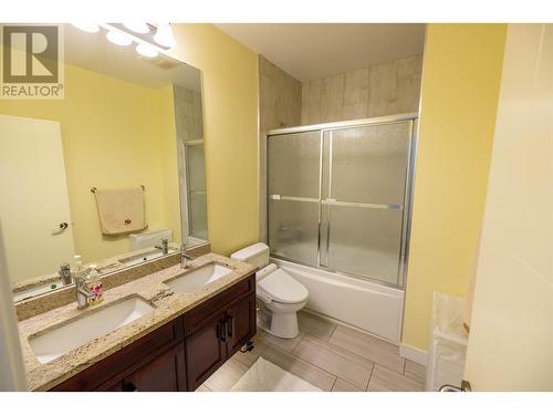 3356 Parkview Crescent, Prince George, BC - Indoor Photo Showing Bathroom