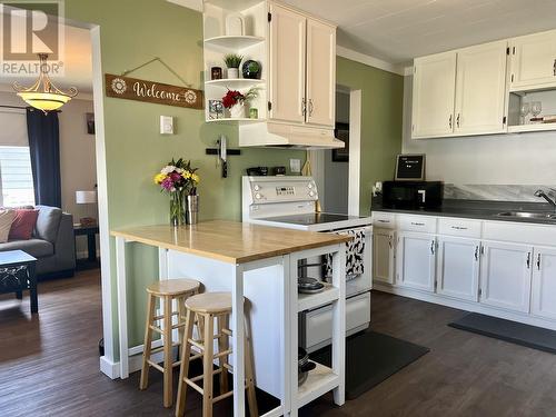 108 Omenica Street, Kitimat, BC - Indoor Photo Showing Kitchen