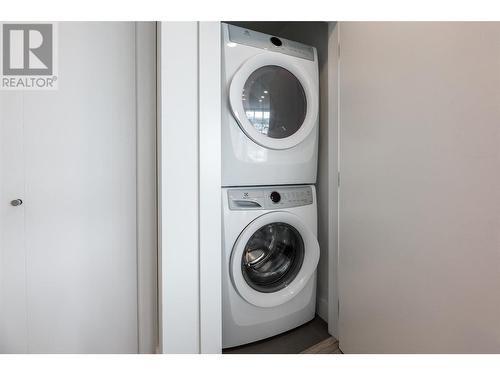 1232 Ellis Street Unit# 905, Kelowna, BC - Indoor Photo Showing Laundry Room
