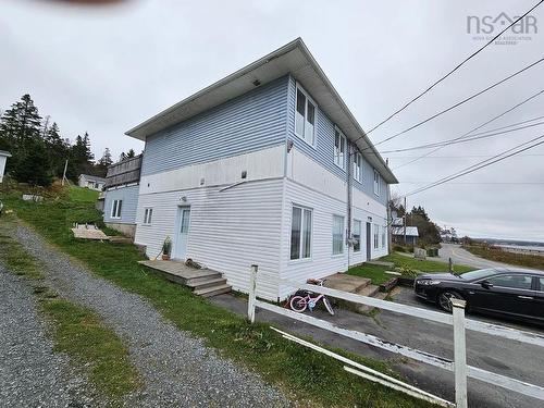 9 Harbourview Inn Loop, Salmon River Bridge, NS 