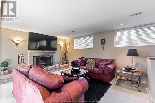 9590 Kerby Road, Windsor, ON - Indoor With Fireplace