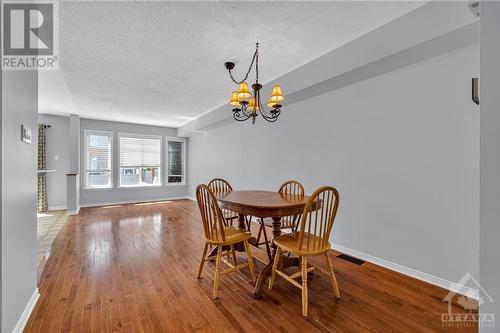 936 Schooner Crescent, Ottawa, ON - Indoor Photo Showing Dining Room