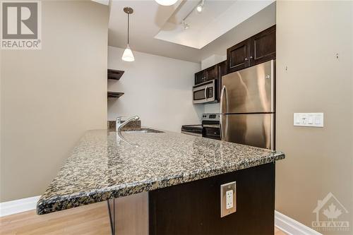 245 Kent Street Unit#505, Ottawa, ON - Indoor Photo Showing Kitchen With Stainless Steel Kitchen With Upgraded Kitchen