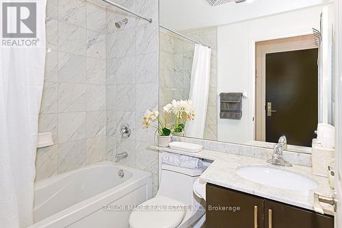 1506 - 50 Absolute Avenue, Mississauga, ON - Indoor Photo Showing Bathroom