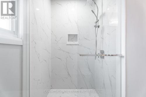 31 Forestview Drive, Cambridge, ON - Indoor Photo Showing Bathroom