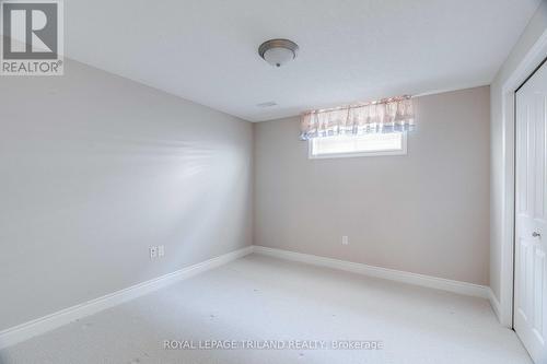 297 Thorn Drive, Strathroy-Caradoc, ON - Indoor Photo Showing Other Room