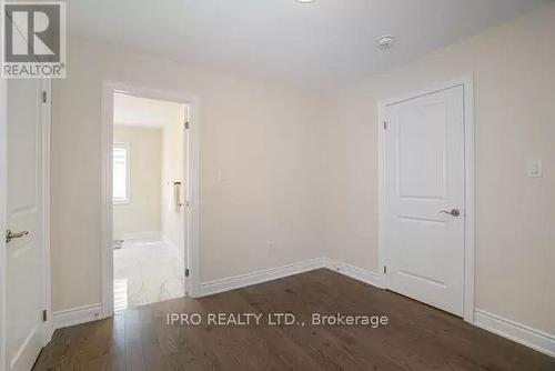 95 Kennedy Boulevard, New Tecumseth, ON - Indoor Photo Showing Other Room