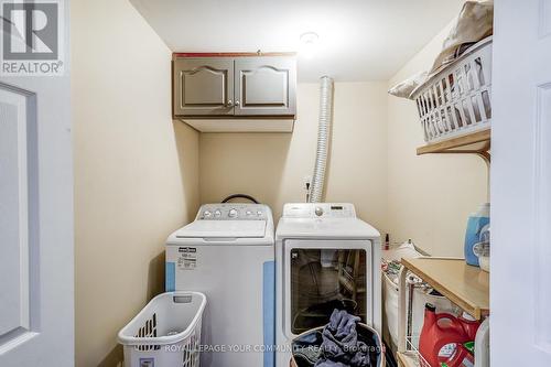 222 Mount Albert Rd, East Gwillimbury, ON - Indoor Photo Showing Laundry Room