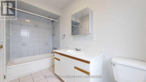 40 Ash Street, Uxbridge, ON - Indoor Photo Showing Bathroom