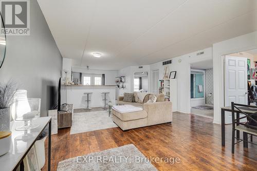 305 - 1390 Main Street E, Milton, ON - Indoor Photo Showing Living Room