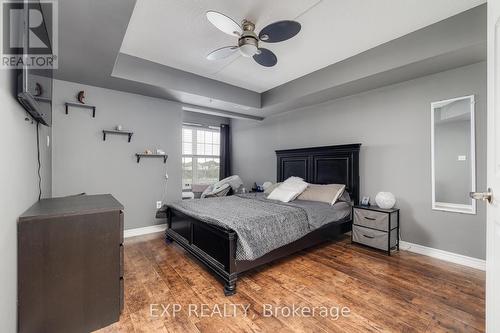 305 - 1390 Main Street E, Milton (Dempsey), ON - Indoor Photo Showing Bedroom