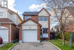 606 GALLOWAY CRES  Mississauga, ON L5C 3X1